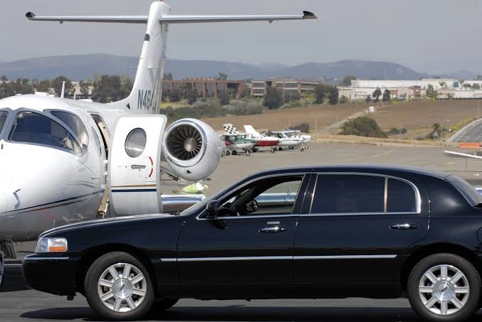 Energy Corridor to William P. Hobby Airport (HOU) Car Service