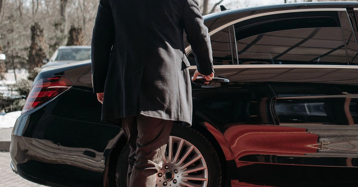 Kingwood to William P. Hobby Airport (HOU) Car Service