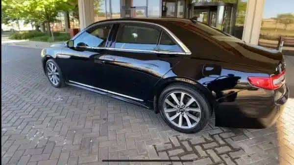 League City to William P. Hobby Airport (HOU) Car Service
