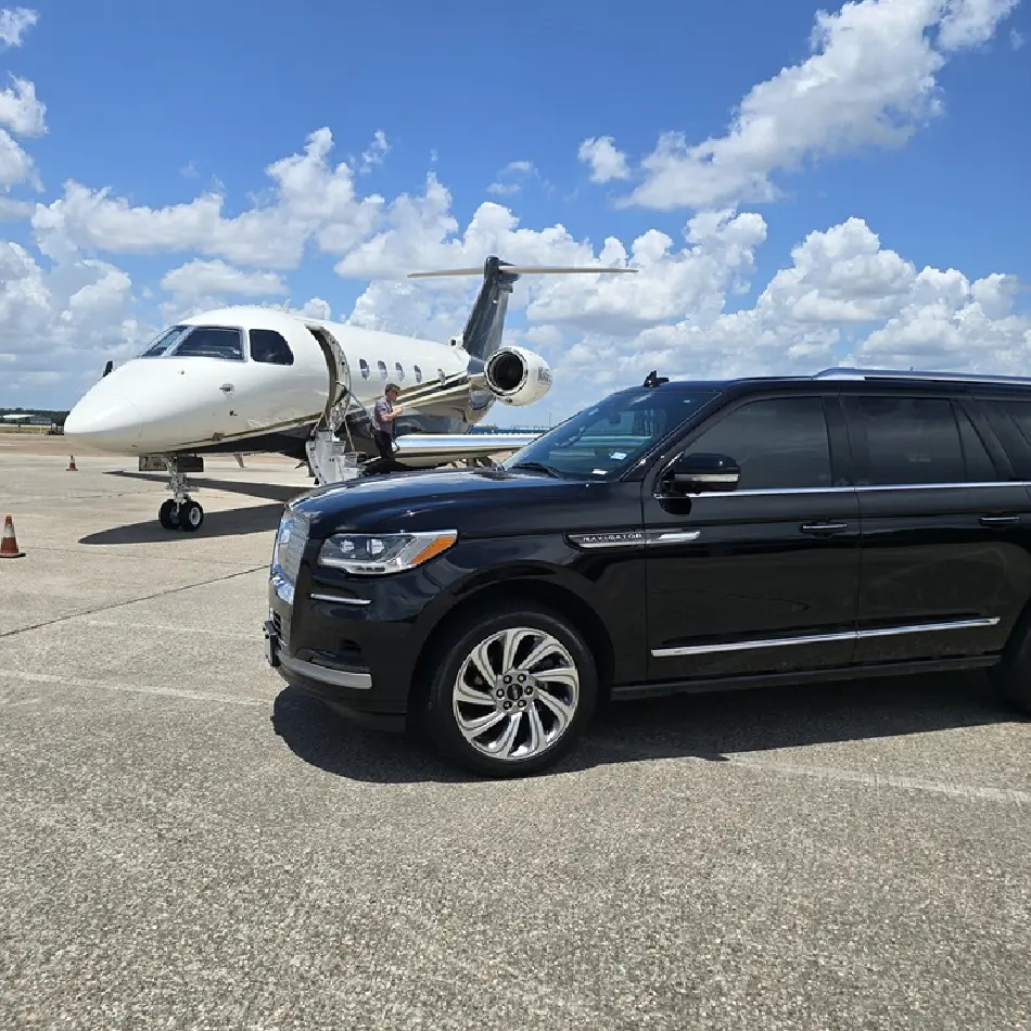 IAH vs Hobby: Which Houston Airport Should You Use?