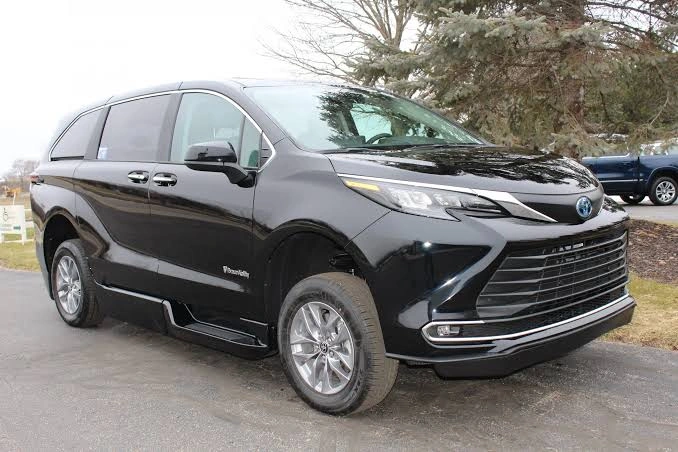 Limo Service in Sienna, Texas